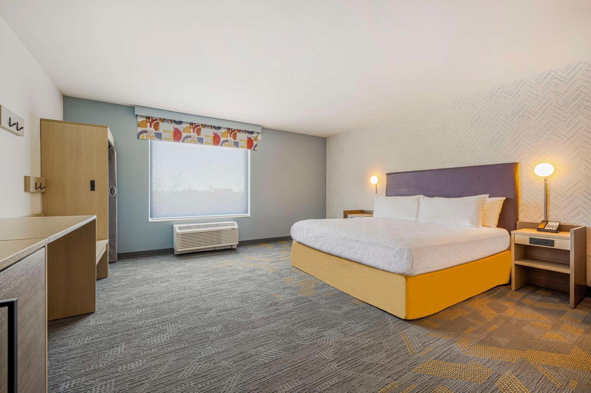 Home2 Suites By Hilton Colorado Springs Airport Exterior photo